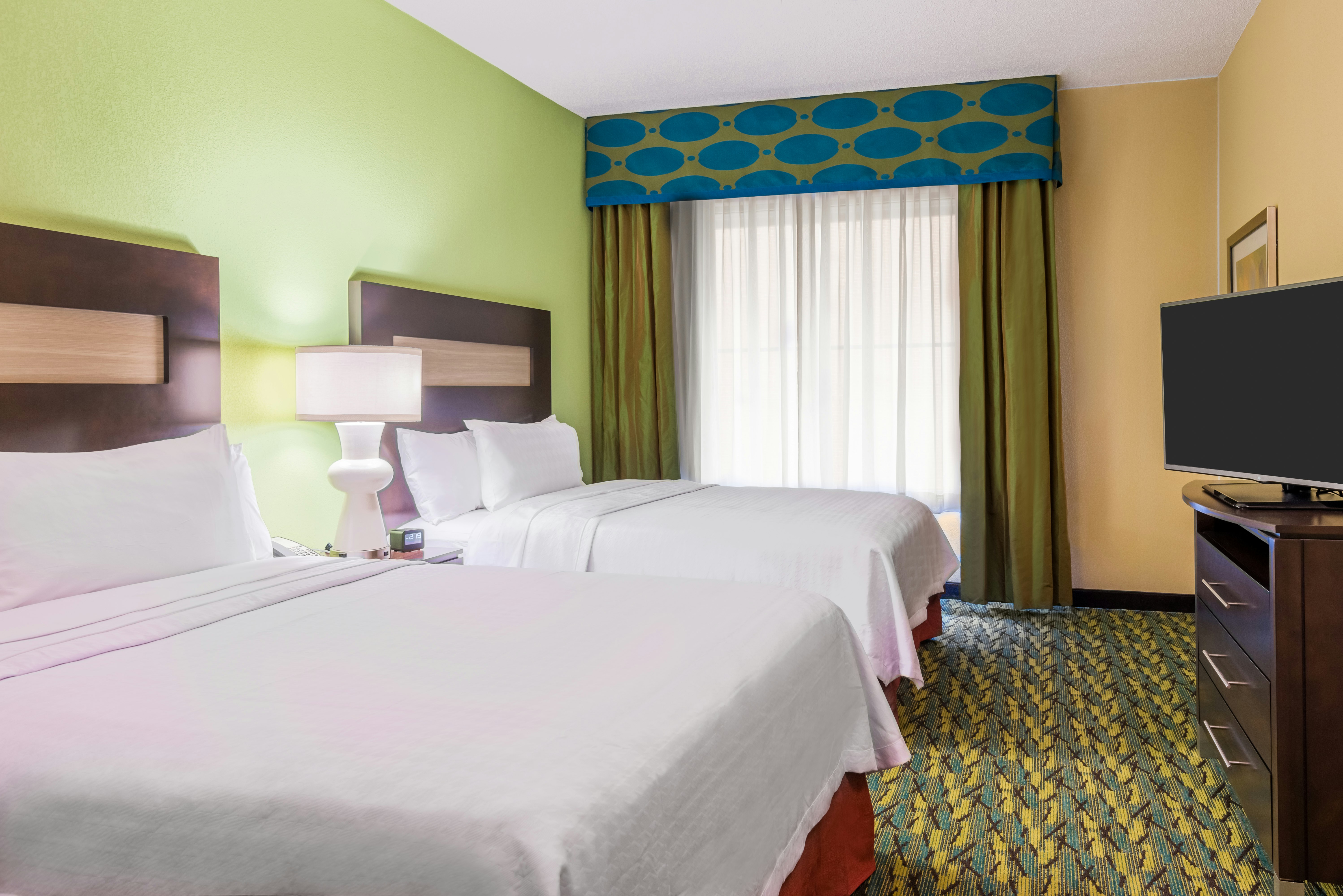 1 BEDROOM, SUITE, 2 QUEEN BEDS