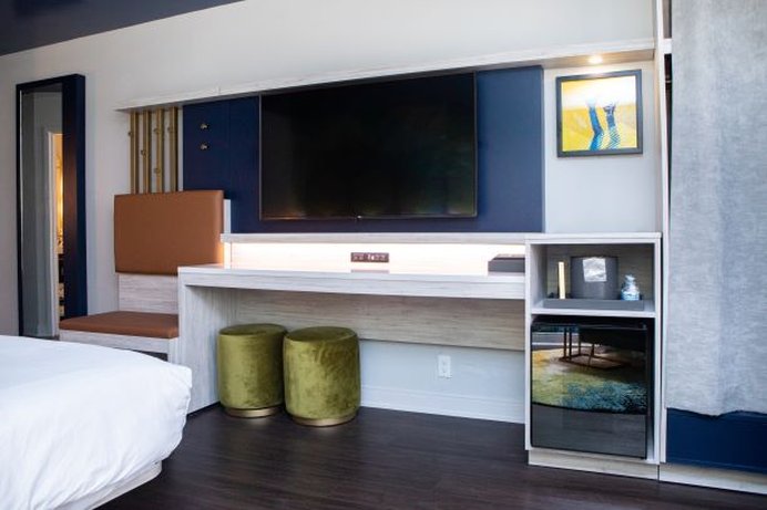 Hotel Denim 5/43