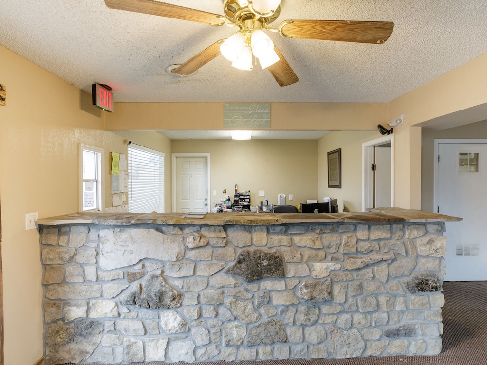 Hotel Branson MO 165 6/33