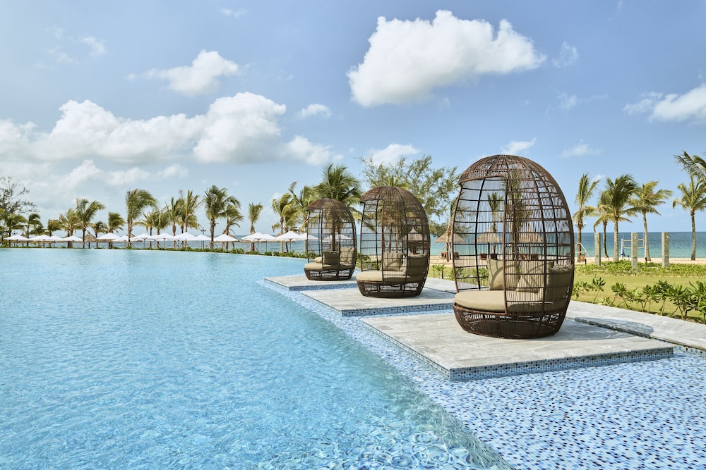 Movenpick Resort Waverly Phu Quoc 1/77