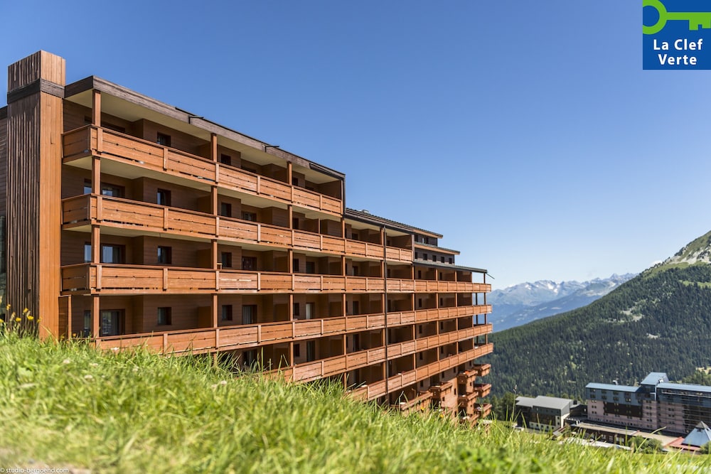 PIERRE AND VACANCES PREMIUM LES HAUTS BOIS 6/50