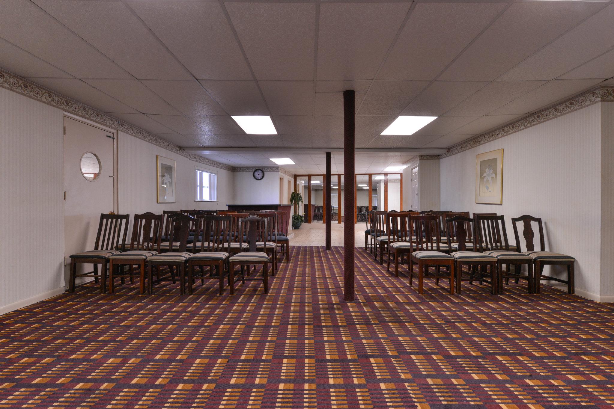 Economy Inn East Hartford CT 41/60