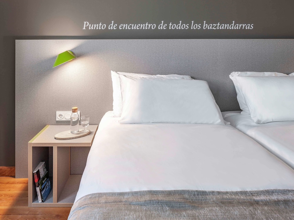 Ibis Styles Pamplona Noain 18/36