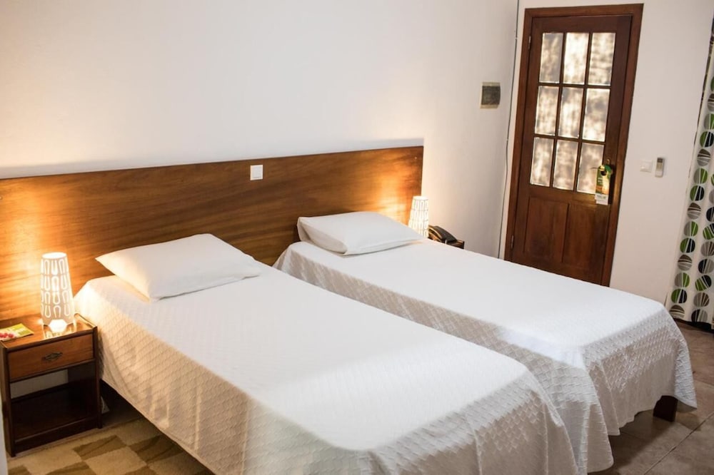 Hotel Praia 18/85