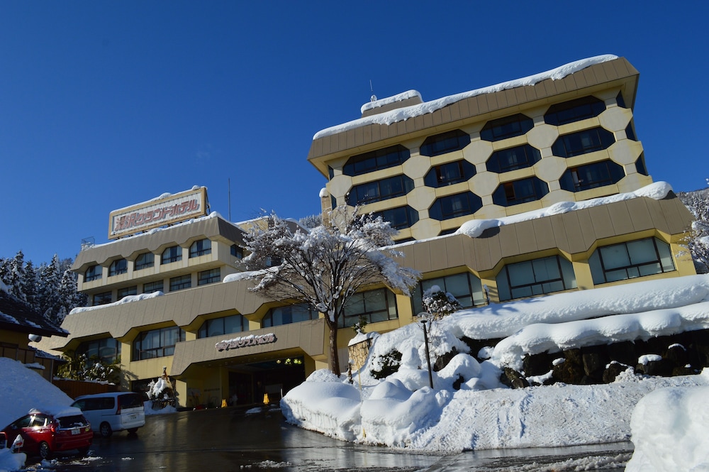 YUZAWA GRAND HOTEL 1/33