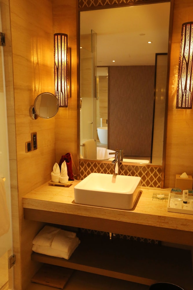 Mangrove Tree Resort World (Coral Tower) 48/49