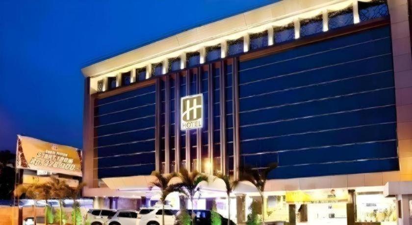 GRAND HAWAII HOTEL 1/33
