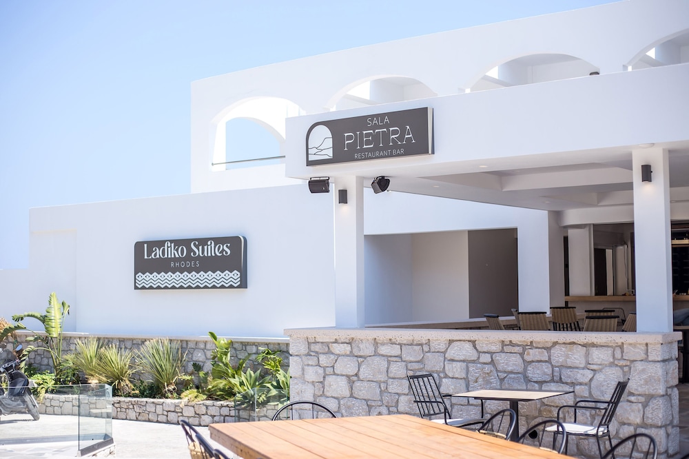 Ladiko Inn Hotel photo5