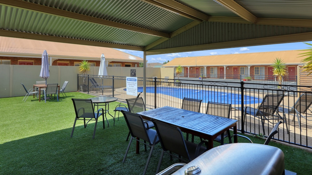 Top of the Town Motel Benalla 27/44