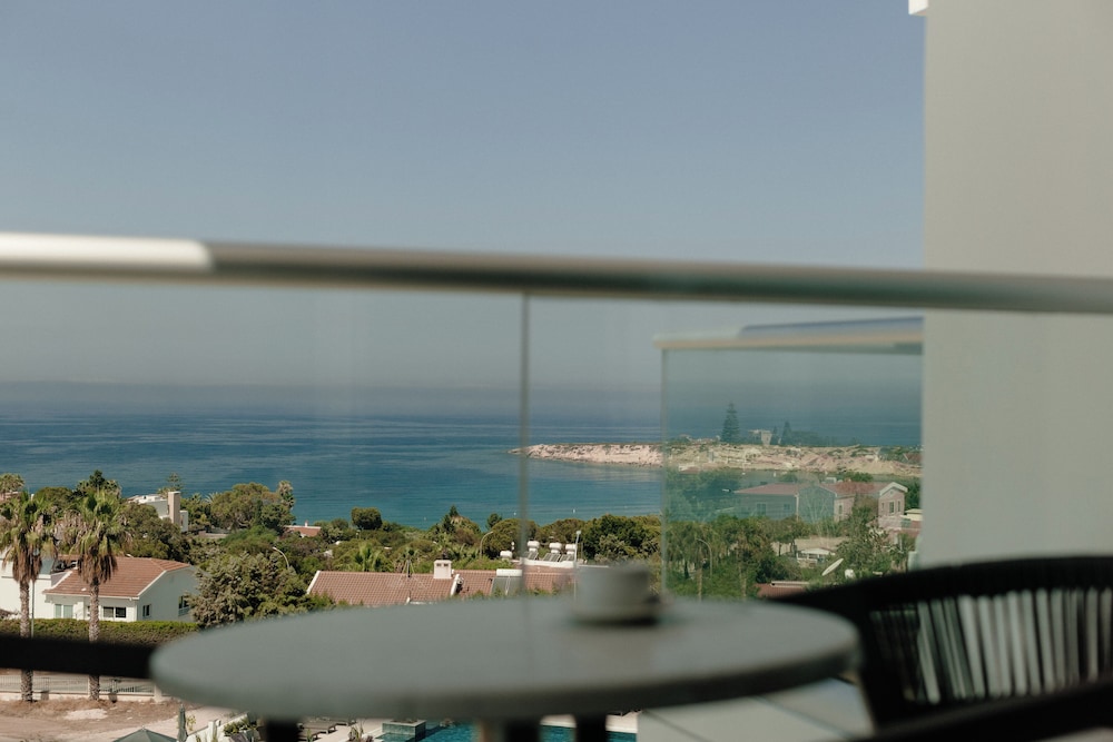 Cali Resort & Spa - Adults Only 45/50