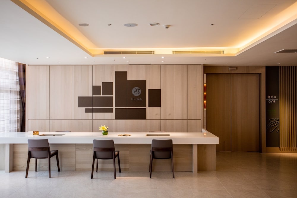 Fullon Hotel Taoyuan Airport Access Mrt A8 57/64