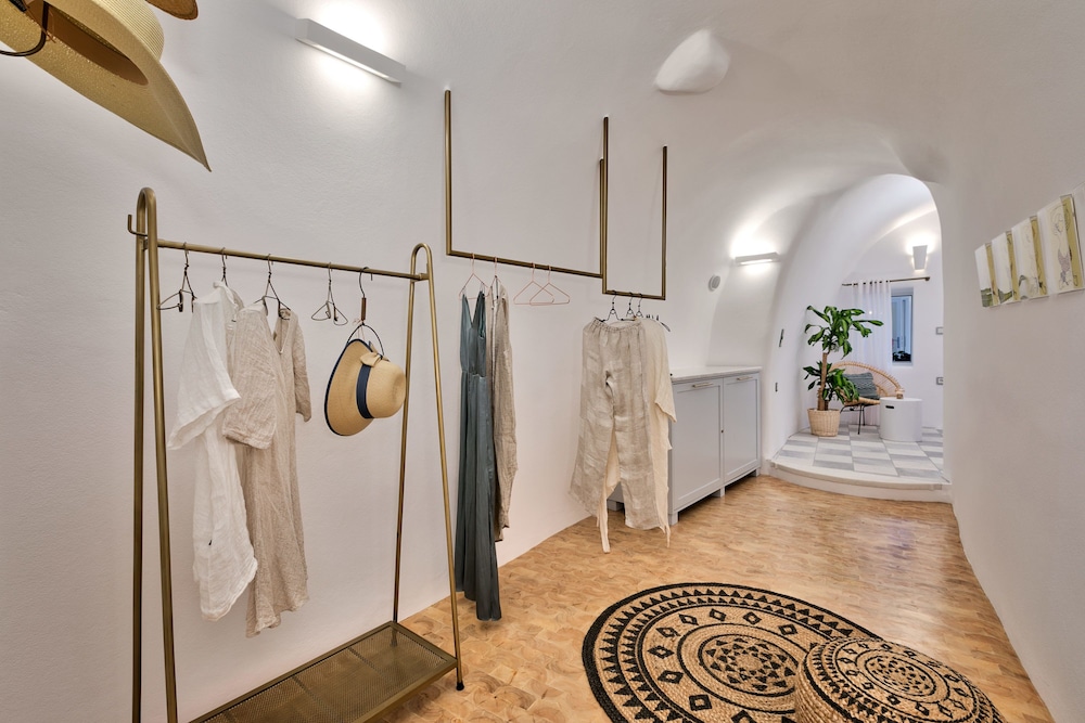 Namaste Suites By Caldera Houses 9/50