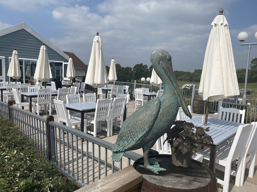 The Riverside Inn 4/49