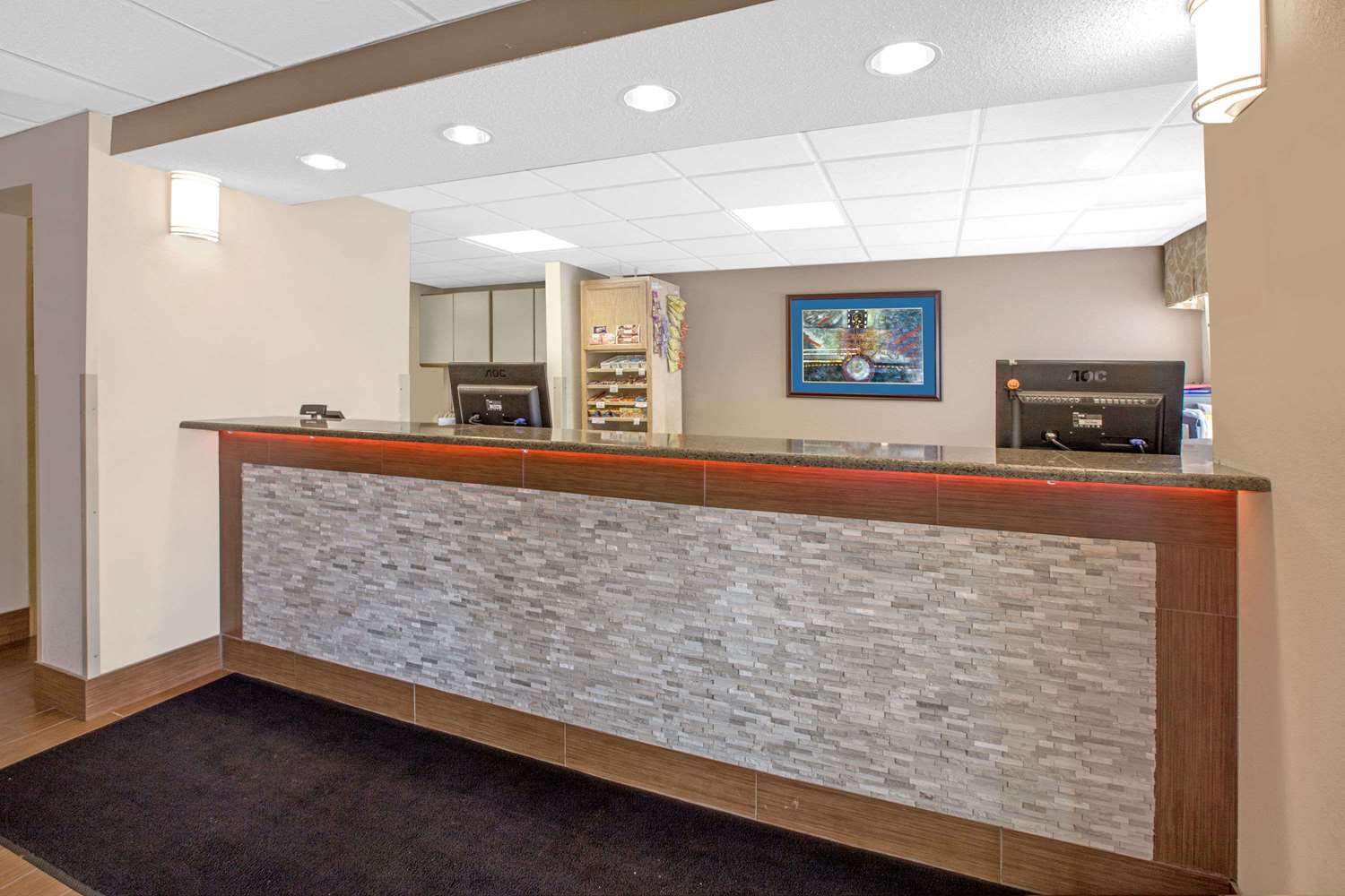 Days Inn by Wyndham Hillsdale 6/19