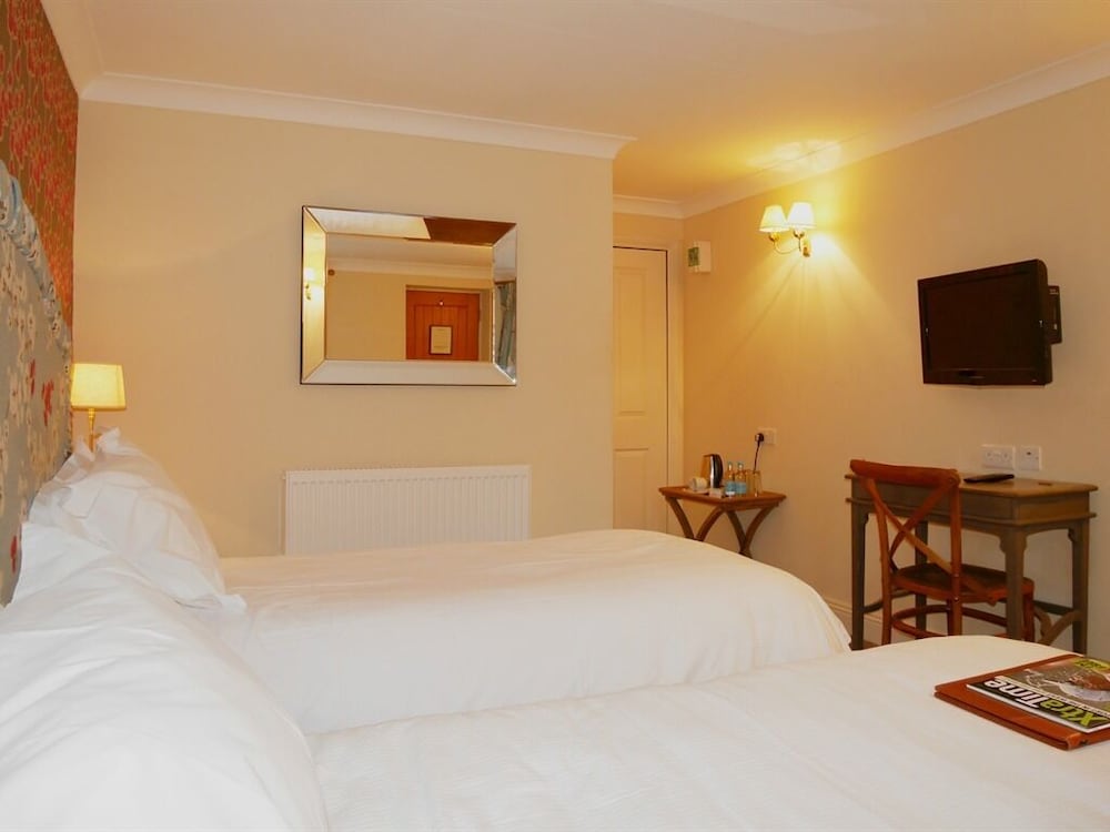 The Angel Hotel 37/50