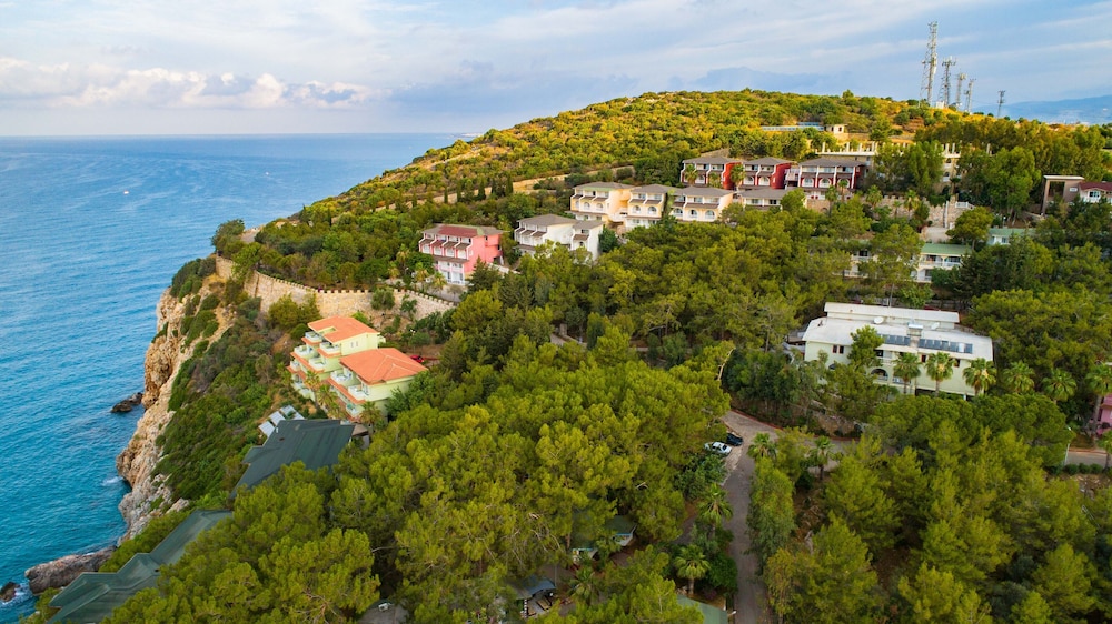 Senza Garden Holiday Club 62/66