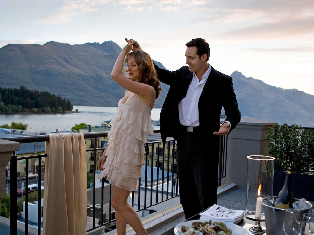 Sofitel Queenstown Hotel and Spa 34/58