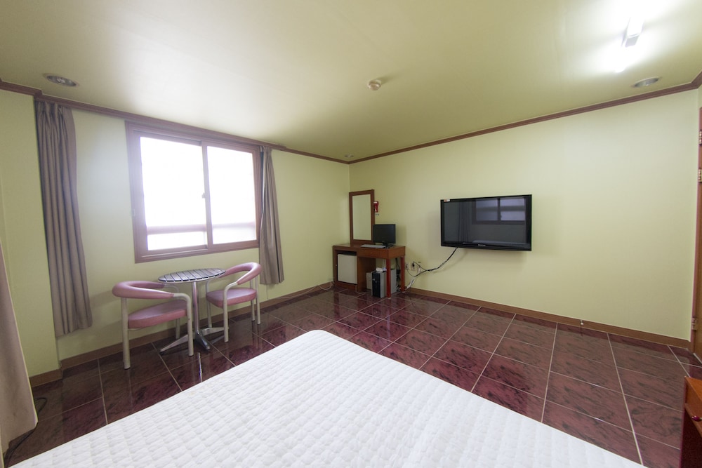 Centum Motel 20/35