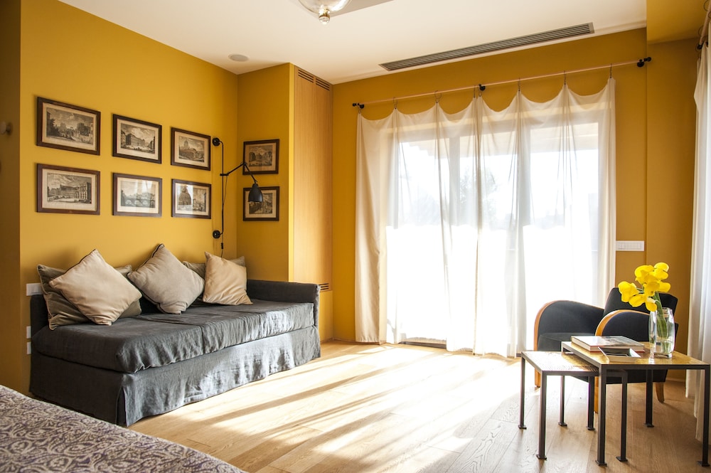 Rarity Suites 47/74