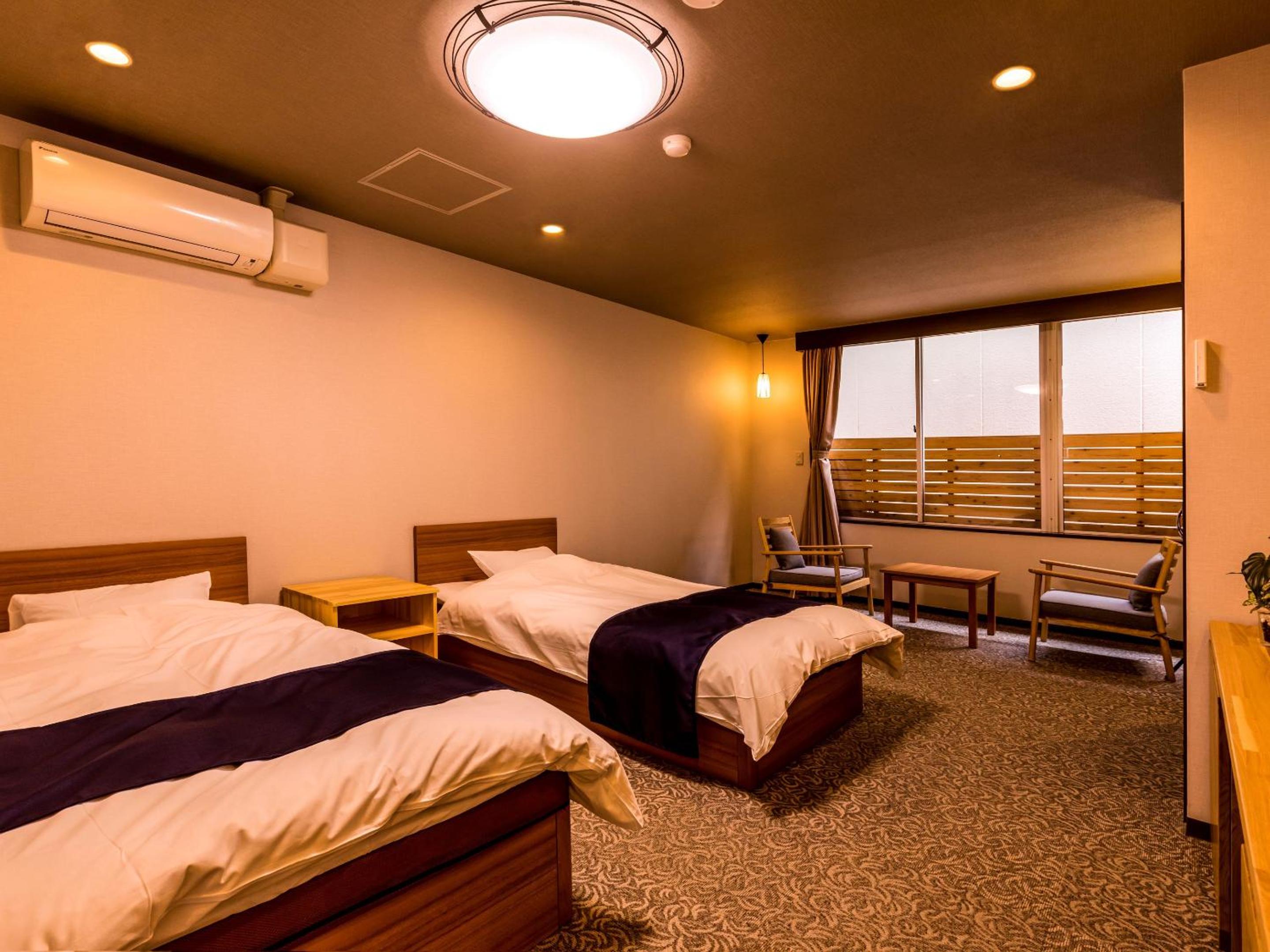 Standard, Twin Beds