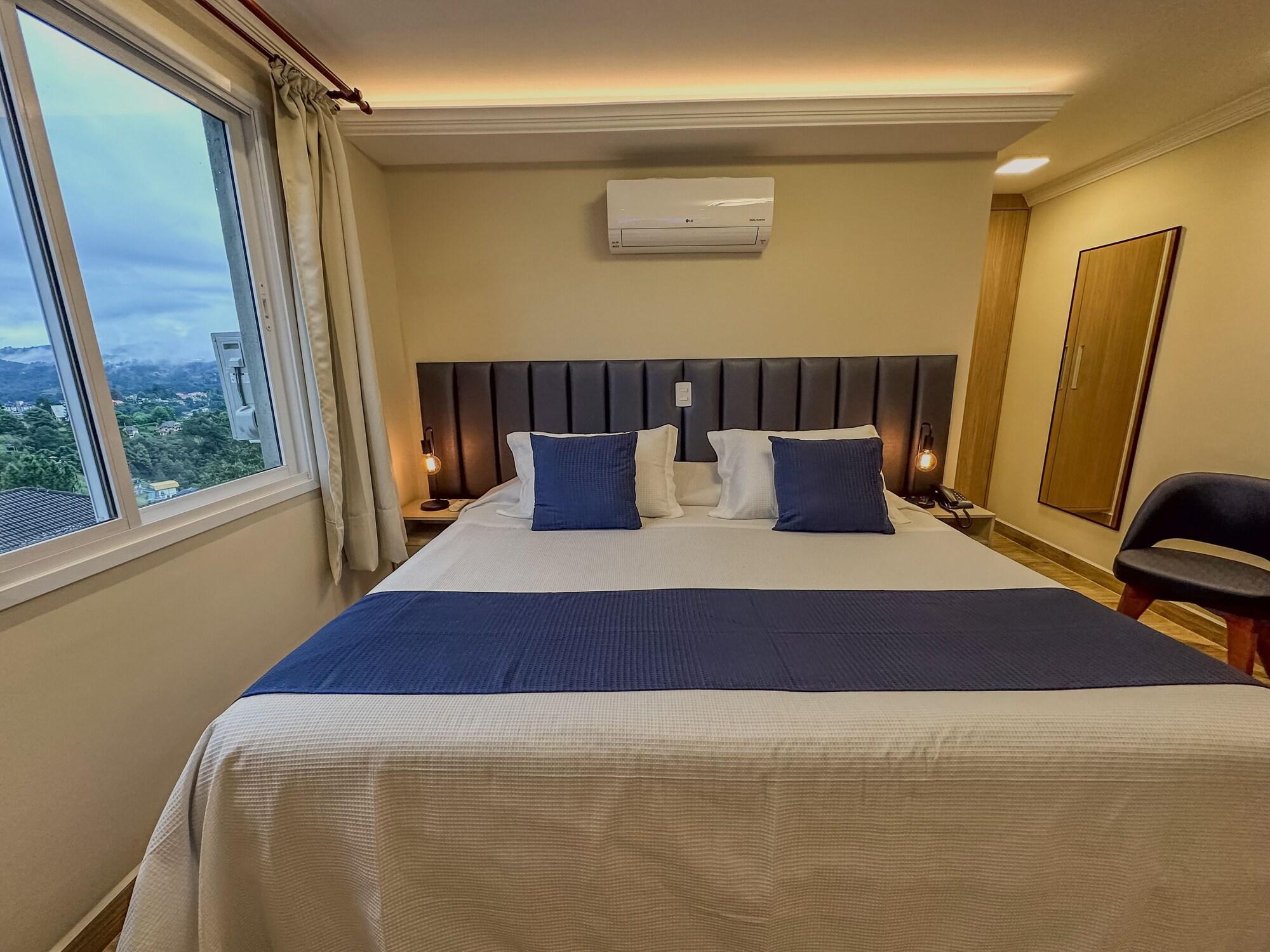Deluxe, Double Bed