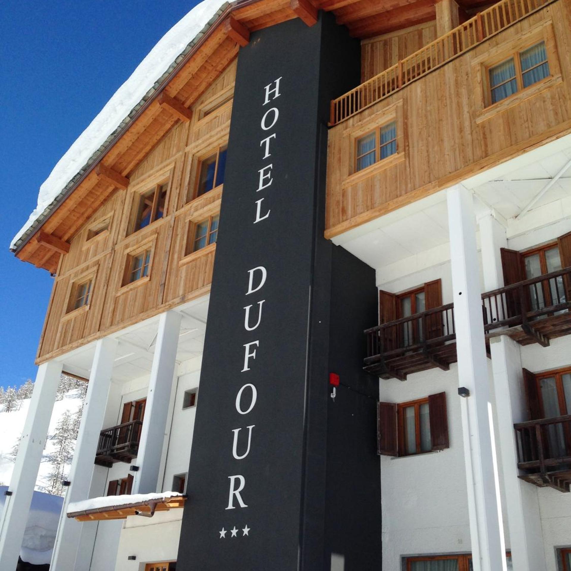 Dufour Hotel 4/42