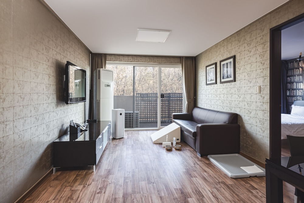 Kensington Resort Chungju 30/50