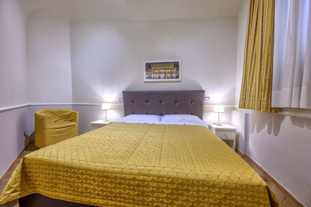 Albergo Reggio 23/63