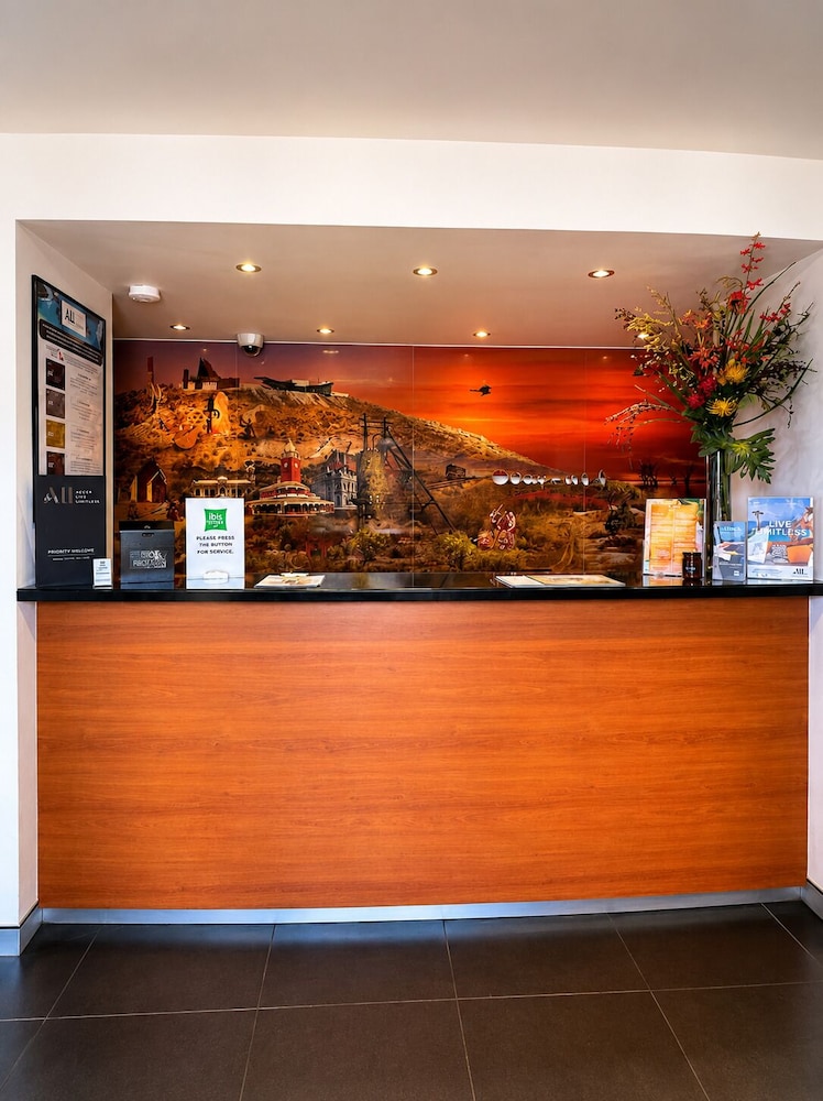 IBIS STYLES BROKEN HILL 11/48