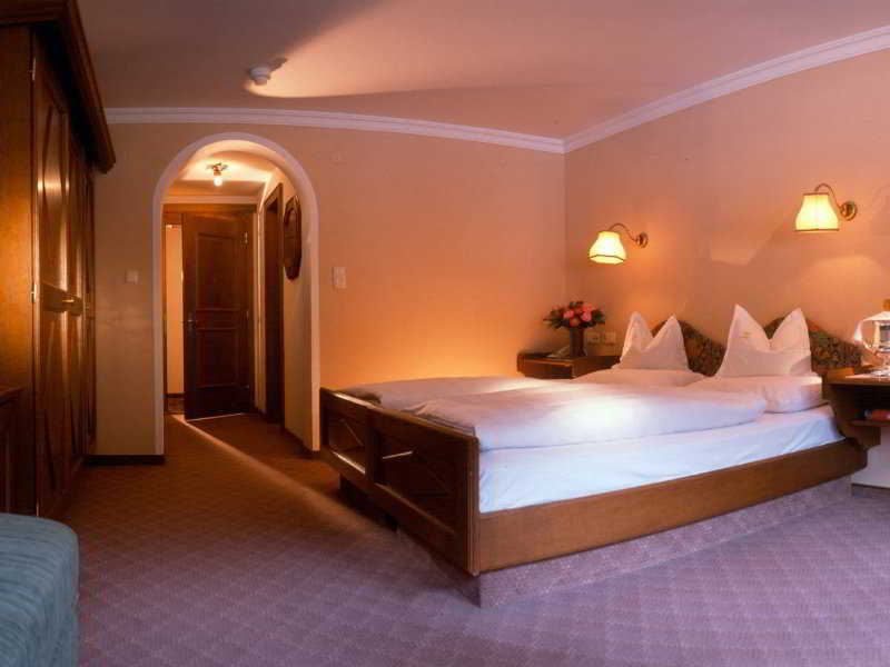 HOTEL ARLBERG 8/29