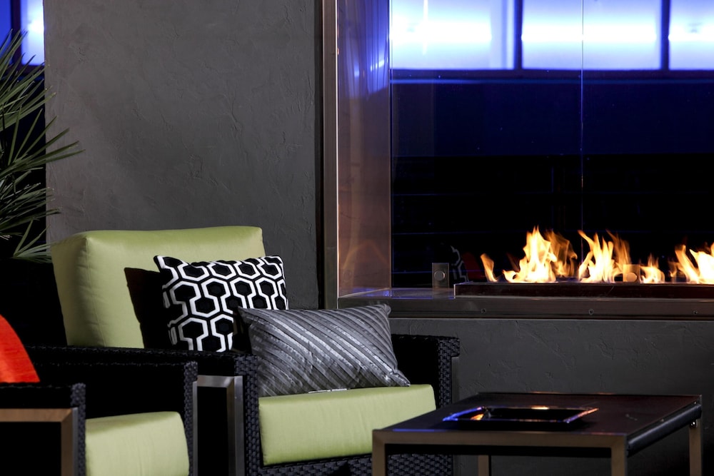 HYATT house Charlotte/Center City 45/58