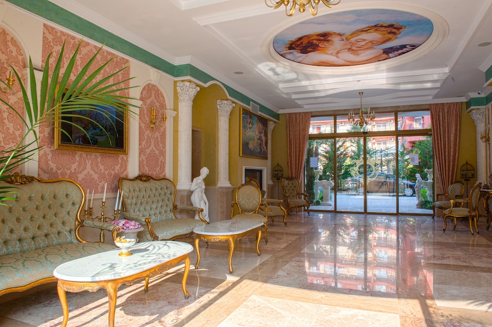 Venera and Anastasia Palace Apartments 51/75