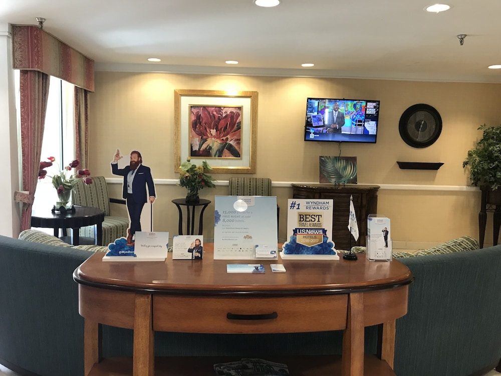 Baymont By Wyndham Gainesville I-75 10/46