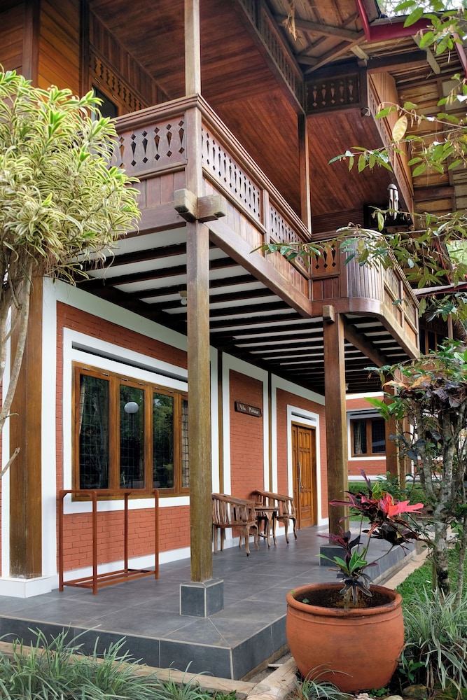 Jambuluwuk Convention Hall and Resort Batu in BATU