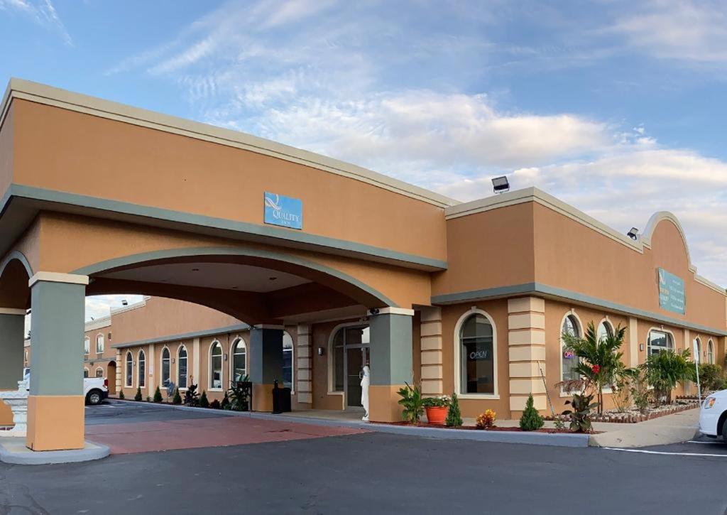 Quality Inn Vincennes 27/27