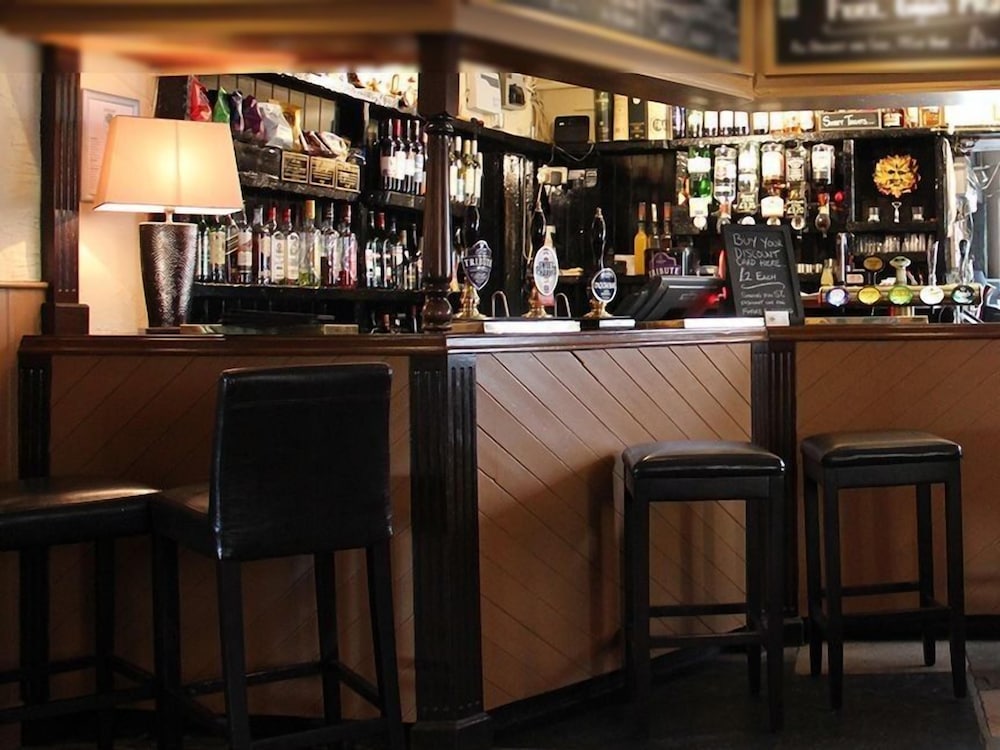 The Royal Oak Inn 17/19