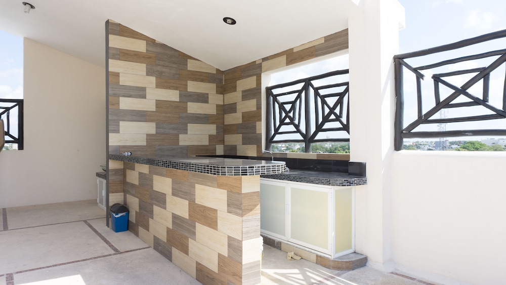 Hotel Suites La Roca 3/32