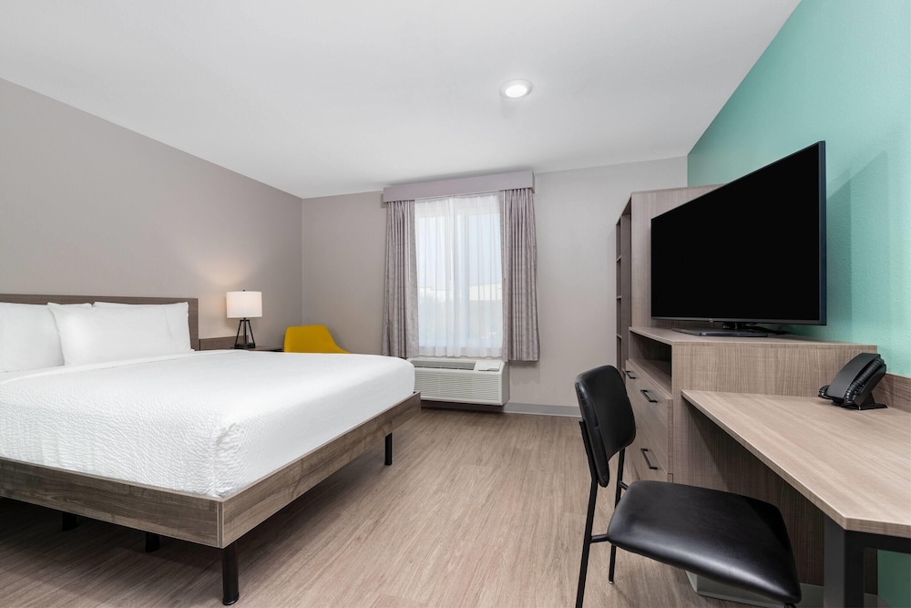 ECHO Suites Extended Stay by Wyndham Dallas Plano/Richardson 18/62