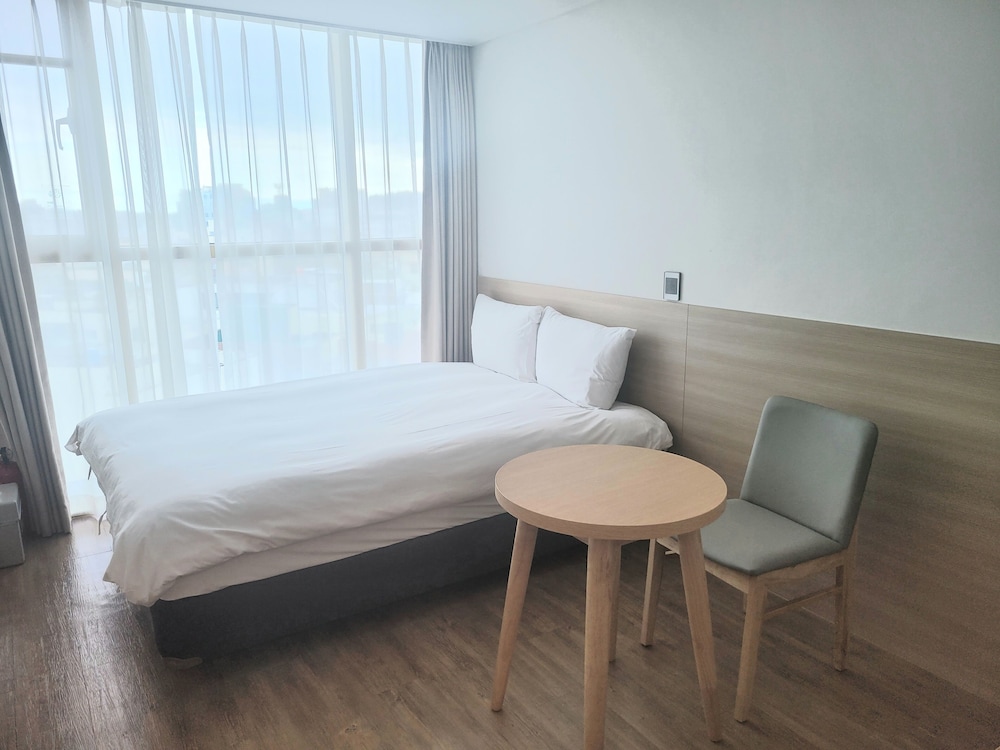 Hotel Kenny Seogwipo 17/66
