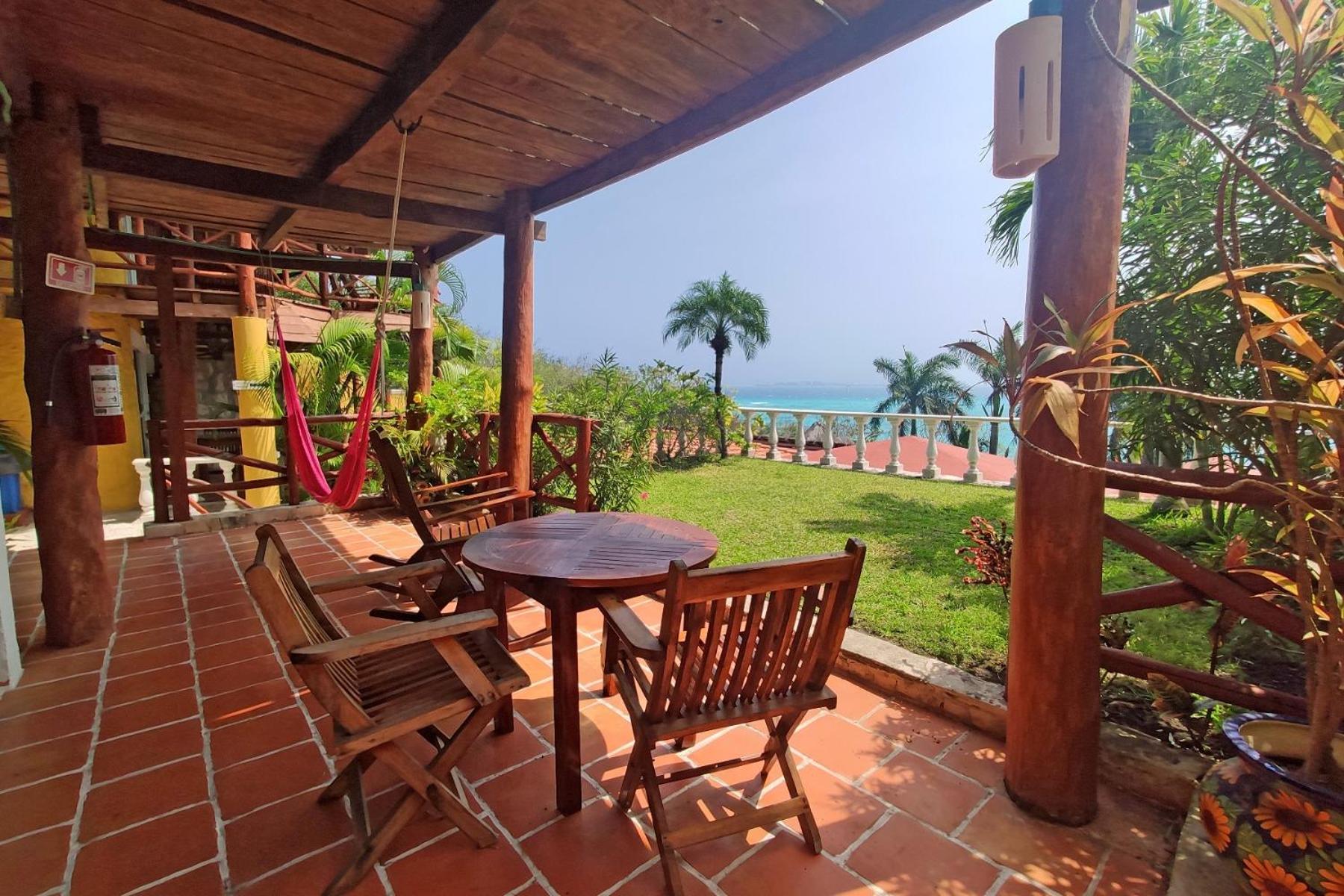 Hotel La Joya 31/51