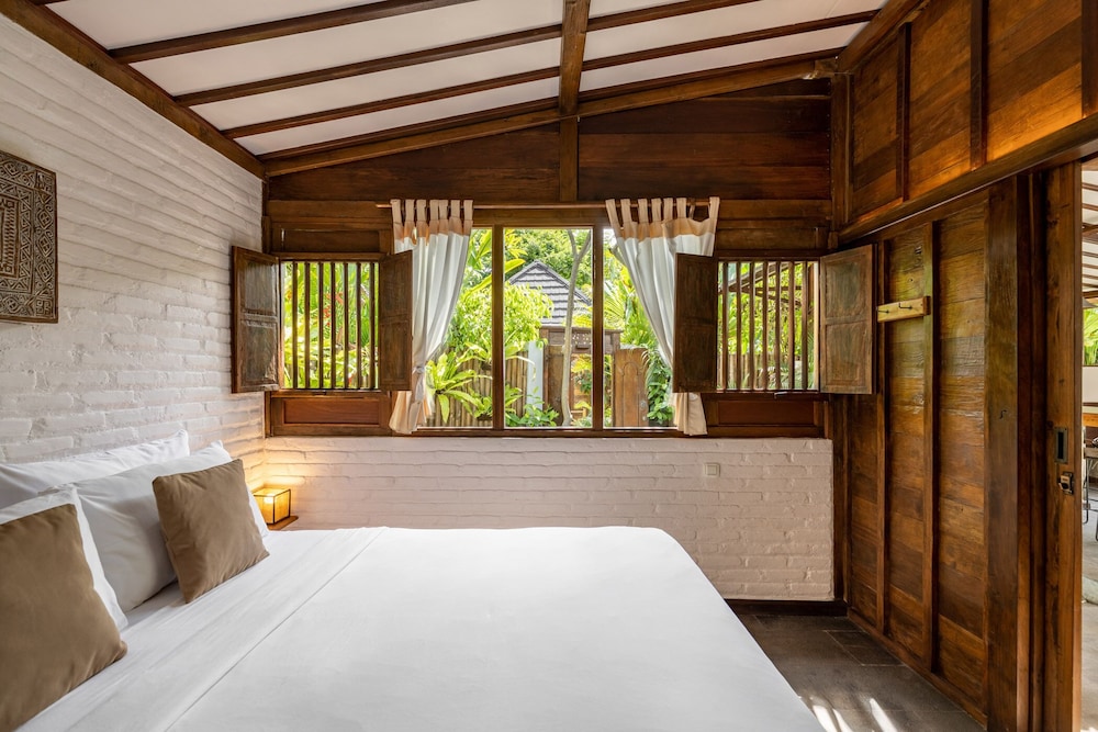 3 Bedrooms, Bayu, Deluxe, Villa, 1 Queen and 2 King Beds