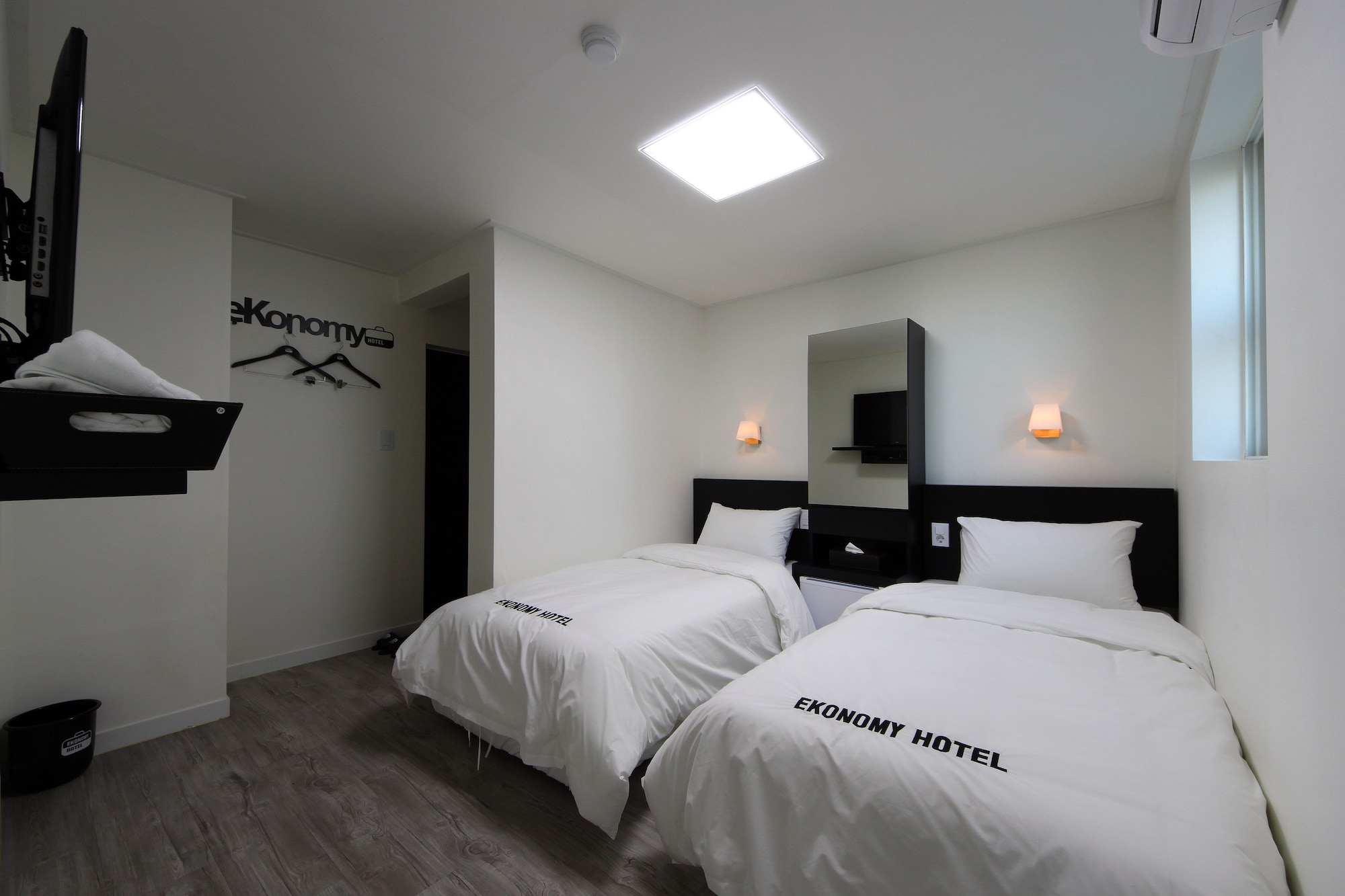 غرفة بسريرين منفصلين، Ekonomy Hotel Incheon 10/10