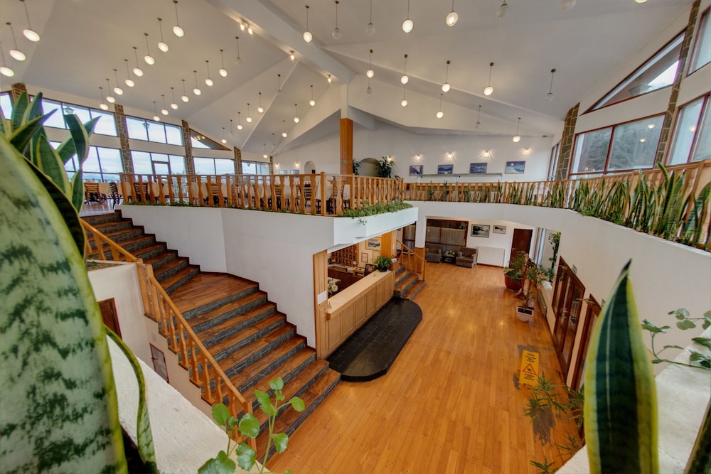 USHUAIA HOTEL 25/35