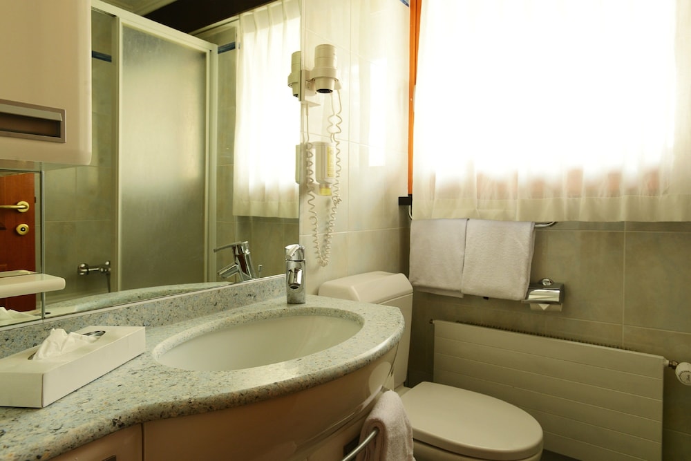 2 Bedrooms, Apartment, Mountain Side, Mountain View، Hemizeus 4/4