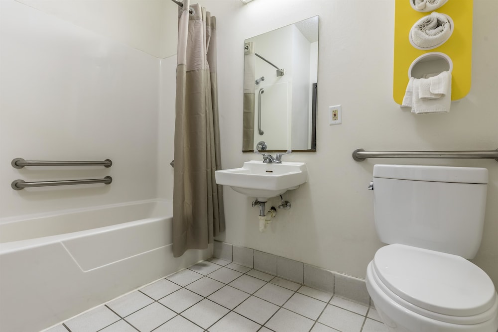Motel6 Indianapolis, IN - Southport 15/45