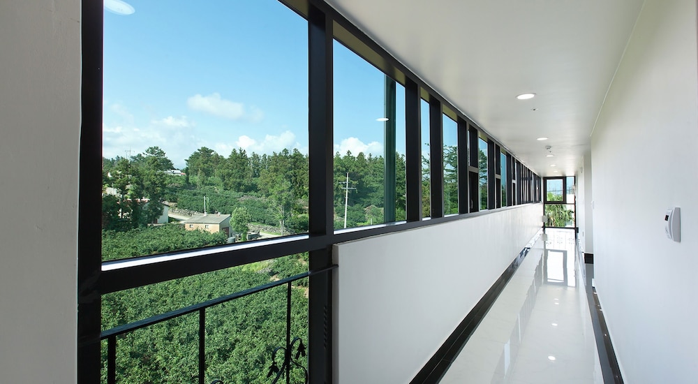Familia Hotel Jeju 9/61