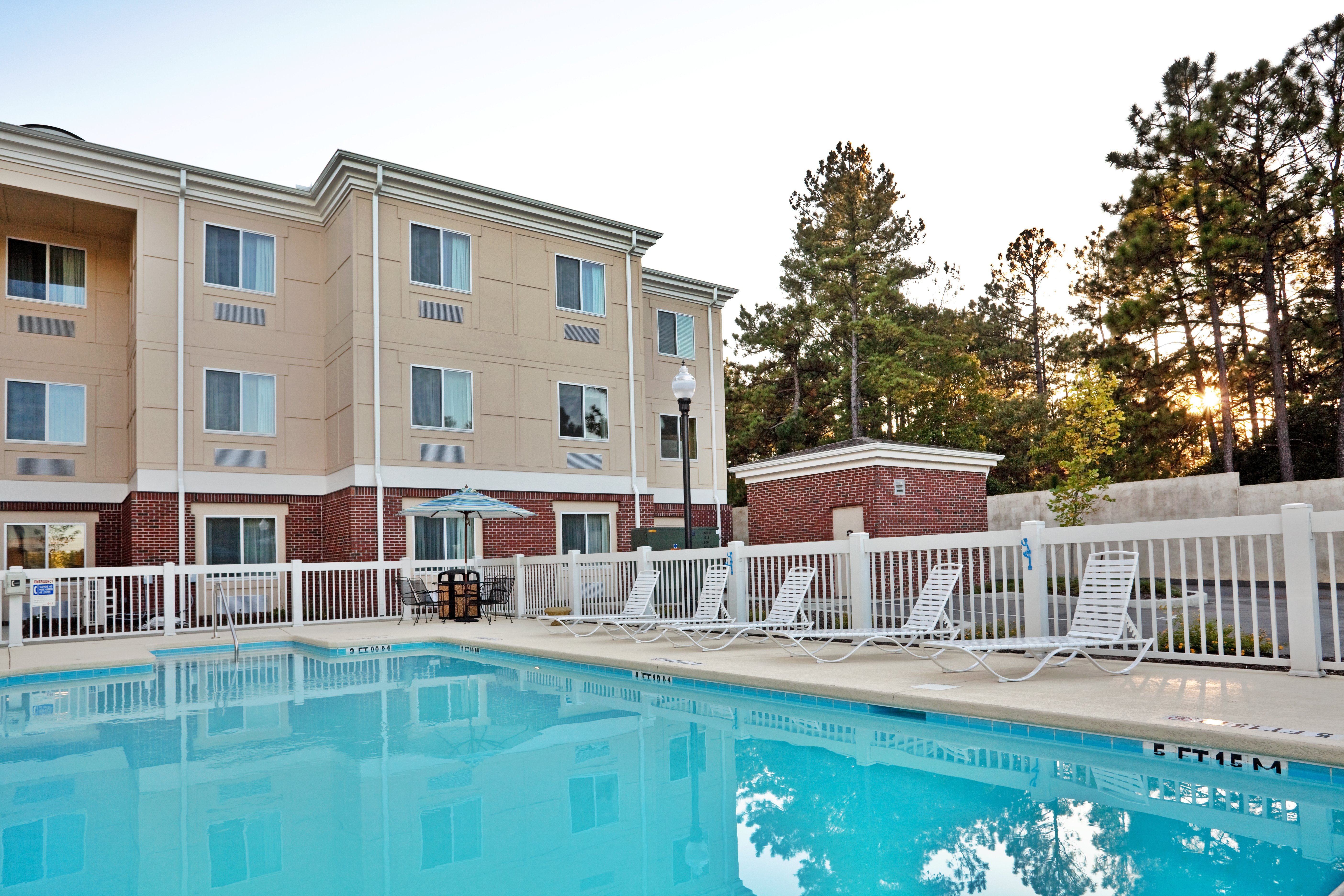 Holiday Inn Express Hotel And Suites Southern Pines Pinehurst Area 4/41