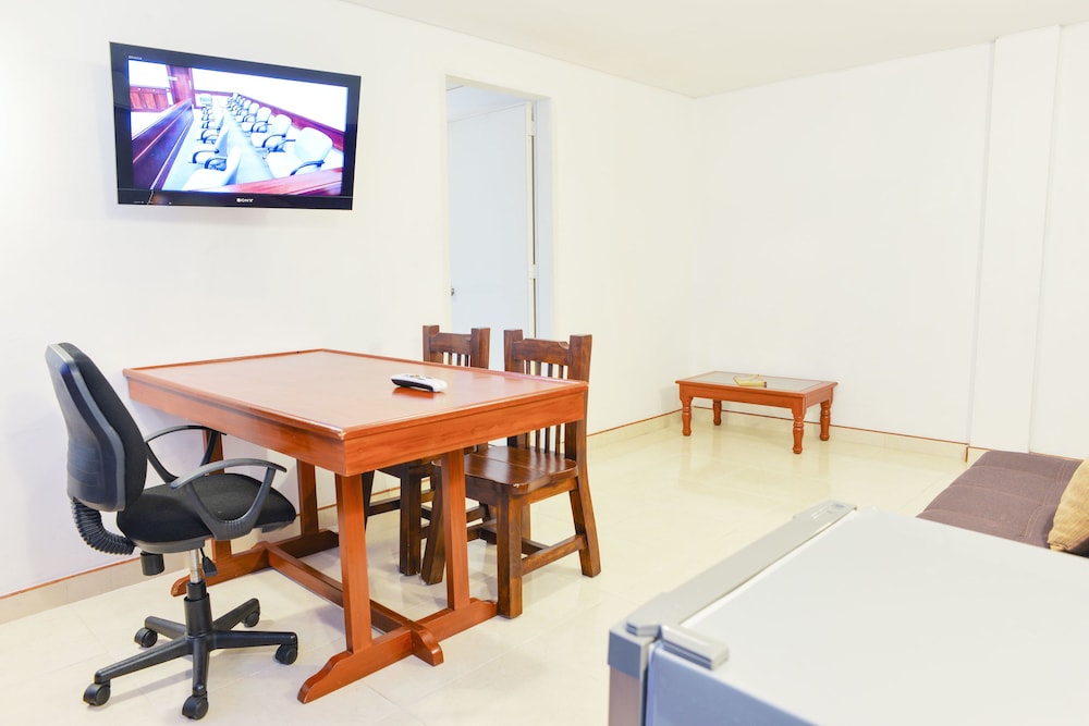 Thama Hotel 44/46