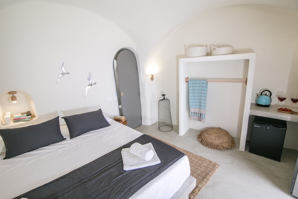 Santorini Villas 12/45