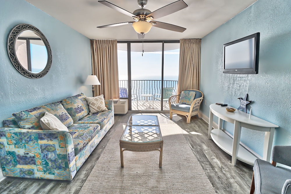 The Palms by Suite at the Beach 22/50